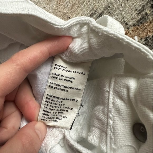 DEX distressed white jeans - Picture 6 of 8